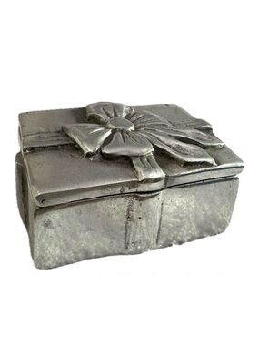 Vintage Small Square Bow Trinket Jewelry Box w/Lid
